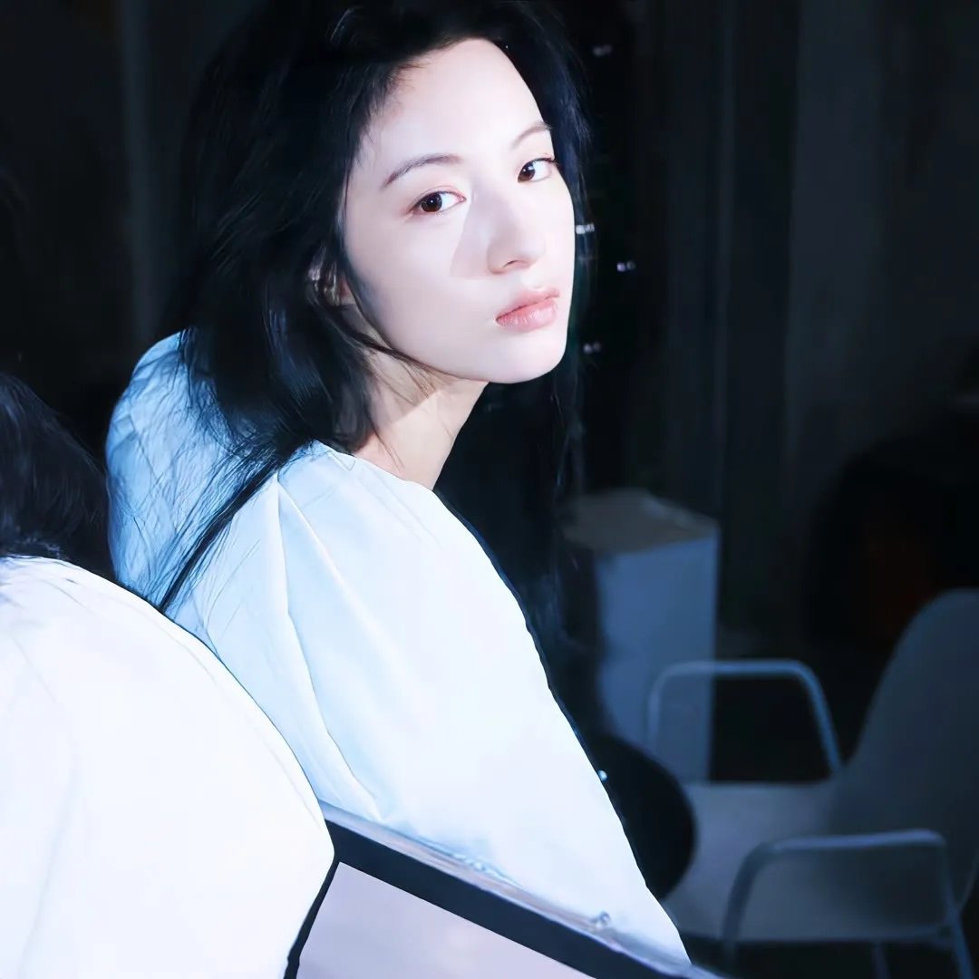 来自过去的女孩