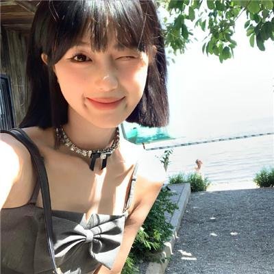 辣妹与恐龙
