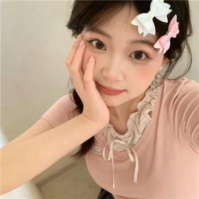 她自林中来